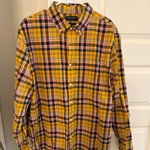 Banana Republic Men’s Casual Long-Sleeve Button-Down Shirt